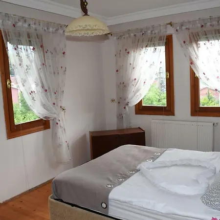 Daire Mountain Hill Villas *
